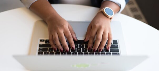 How to Stand Out Authentically on Instagram in the Digital Age